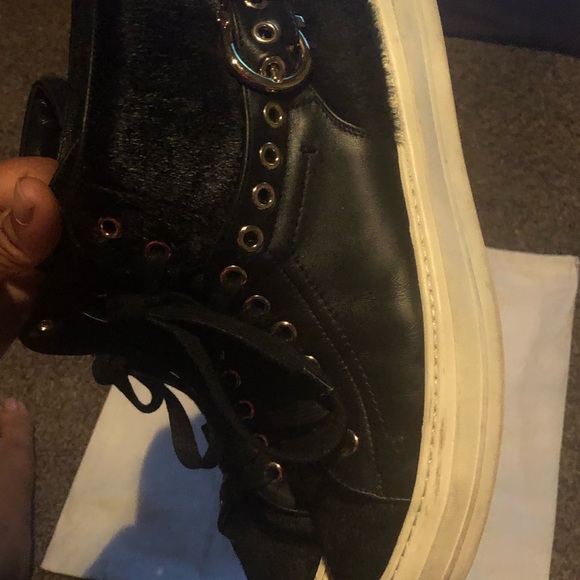 ❌FINAL PRICE DROP❌Ferragamo Sneakers, women’s 6.5 - Picture 5 of 7